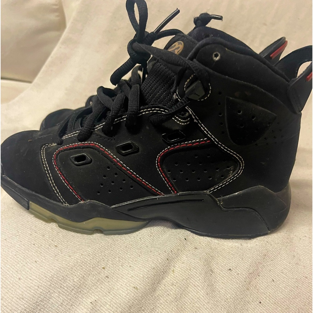 Jordan’s boys size 5